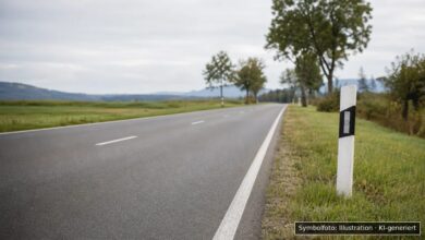 KI-generiertes Symbolfoto zu Verkehrsunfallflucht bei Sonthofen
