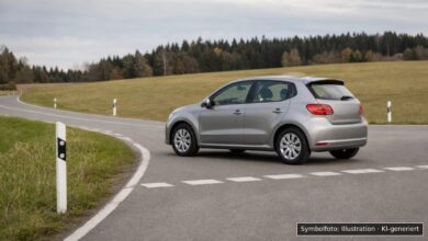 KI-generiertes Symbolfoto zu Verkehrsunfall bei Stötten am Auerberg