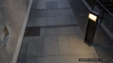 KI-generiertes Symbolfoto zu Körperverletzung bei Memmingen