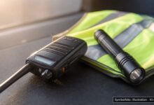 KI-generiertes Symbolfoto zu Verkehrskontrolle bei Ulm