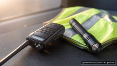 KI-generiertes Symbolfoto zu Verkehrskontrolle bei Ulm