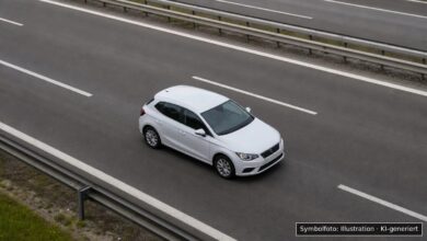 KI-generiertes Symbolfoto zu Verkehrsunfall bei A96, Bereich Lindau