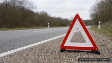 KI-generiertes Symbolfoto zu Verkehrsunfall bei Ulm, Friedrich-Ebert-Straße