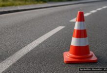 KI-generiertes Symbolfoto zu Verkehrsunfallflucht bei Parkhaus Altstadt, Kempten