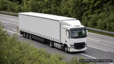 KI-generiertes Symbolfoto zu Verkehrsunfallflucht bei Bobingen, Max-Fischer-Straße