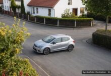 KI-generiertes Symbolfoto zu Verkehrsunfall bei Oettingen