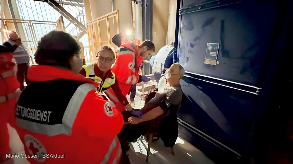 Übung Freiwillige Feuerwehr Ichenhausen und der Rettungsdienst 