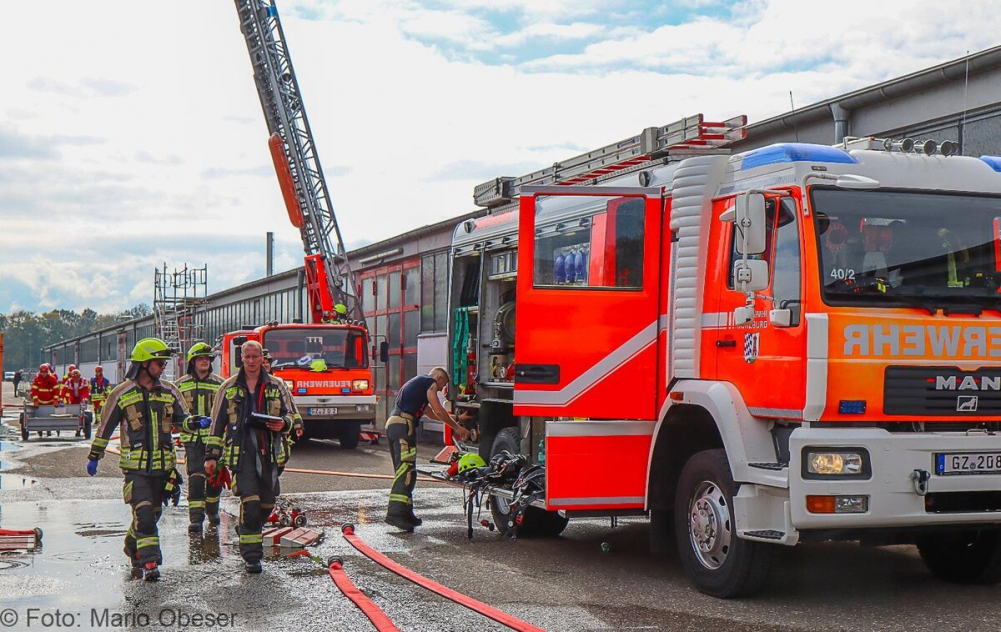 Große Katastrophenschutz-Übung bei Firma Rigdon in Günzburg
