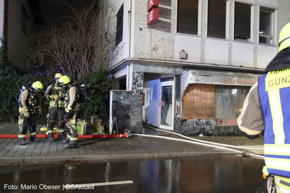 Am Montag, 19.09.2026, ist es gegen 17.30 Uhr in der Bahnhofsstraße in Günzburg zu einem Brand gekommen.