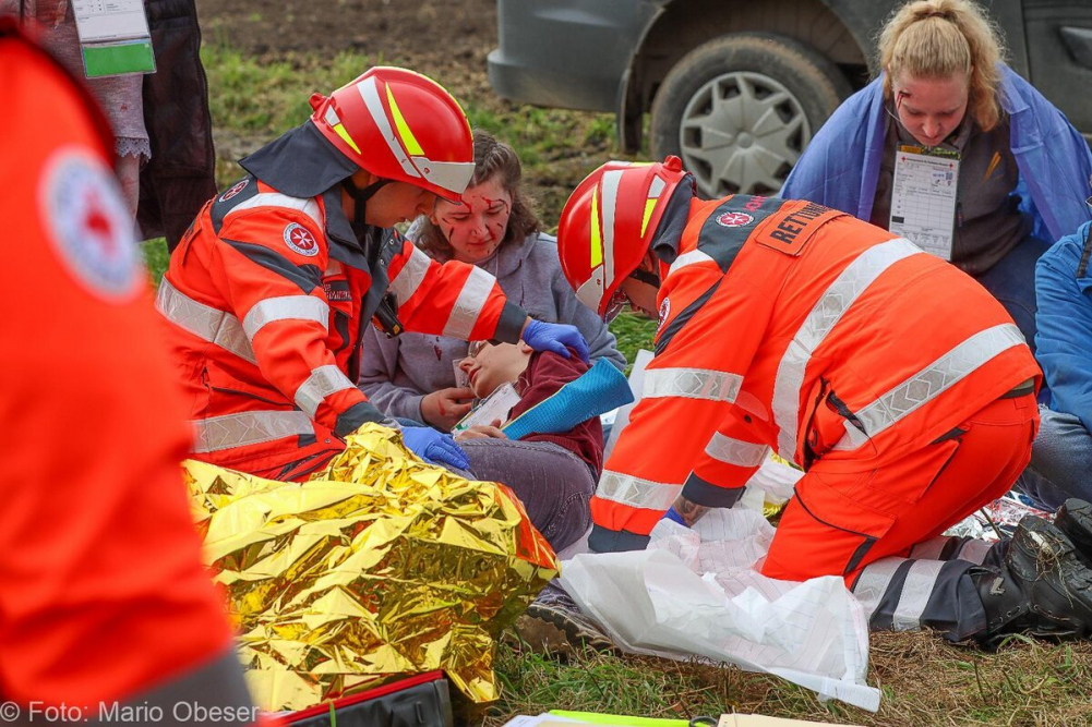 Große Katastrophenschutz-Übung bei Firma Rigdon in Günzburg