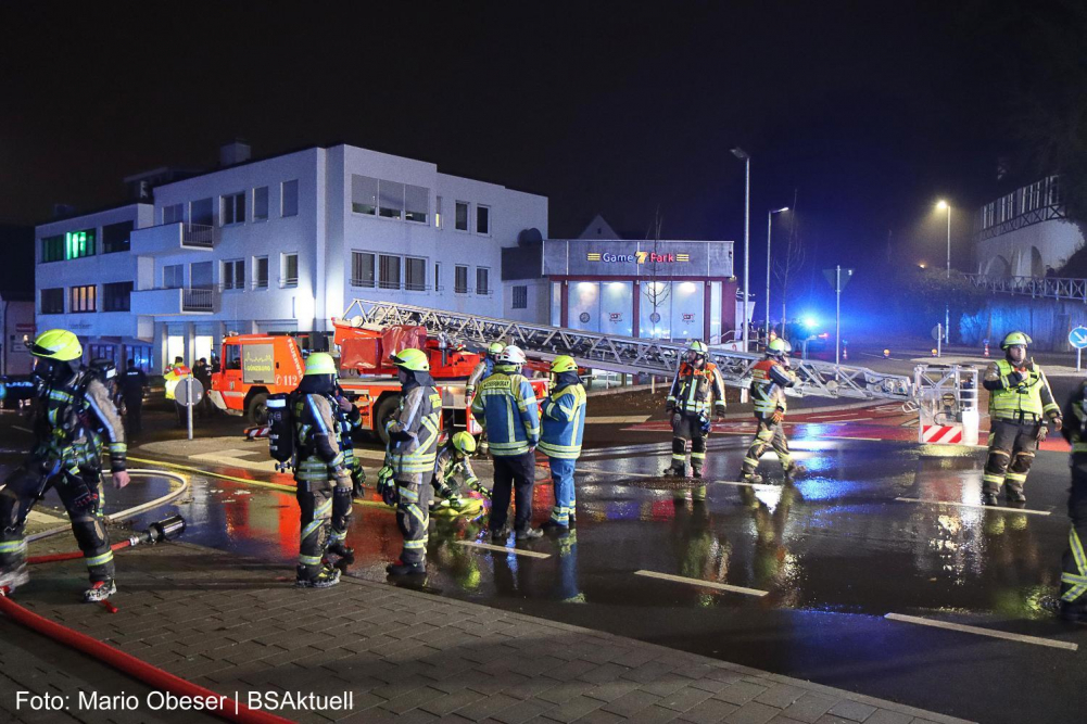 Am Montag, 19.09.2026, ist es gegen 17.30 Uhr in der Bahnhofsstraße in Günzburg zu einem Brand gekommen.