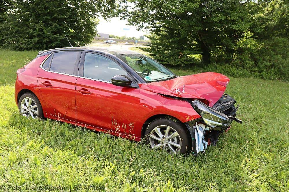 Unfall A8 AS Leipheim Ausfahrt 09072022
