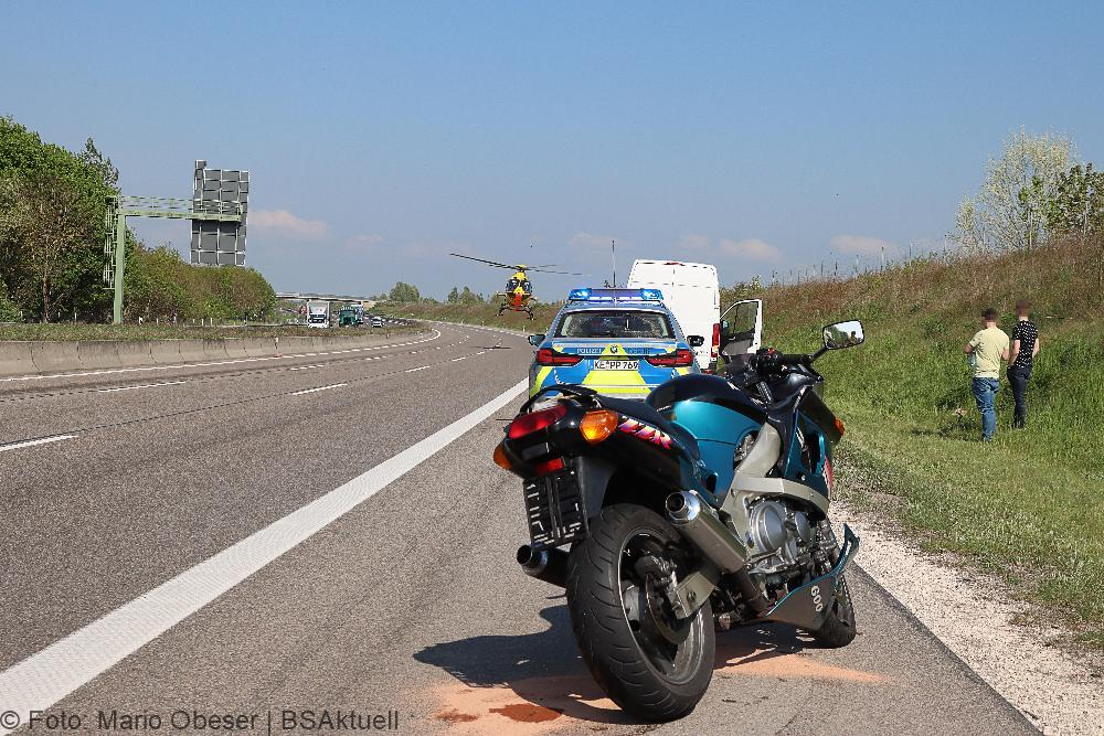 Unfall A8 Motorrad Transporter 09052022