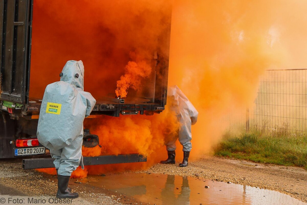 Große Katastrophenschutz-Übung bei Firma Rigdon in Günzburg