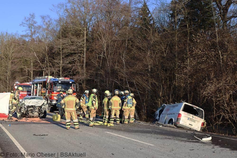 Am heutigen Freitagnachmittag, 19.01.2024, ereignete sich auf der Staatsstraße 2509, zwischen Leipheim und Unterfahlheim gegen 14.45 Uhr ein Verkehrsunfall mit schweren Folgen.