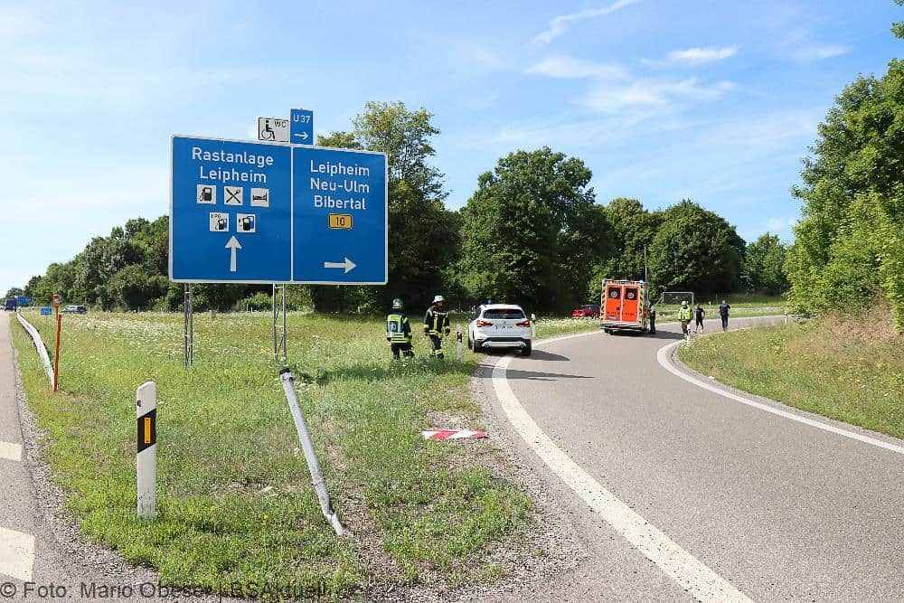 Unfall A8 AS Leipheim Ausfahrt 09072022
