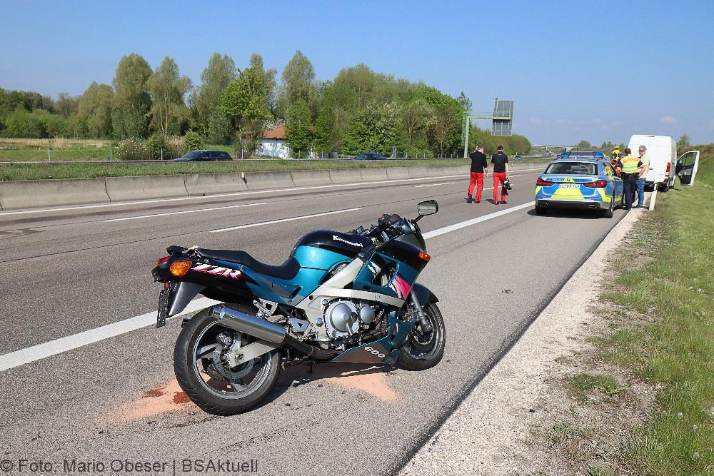 Unfall A8 Motorrad Transporter 09052022