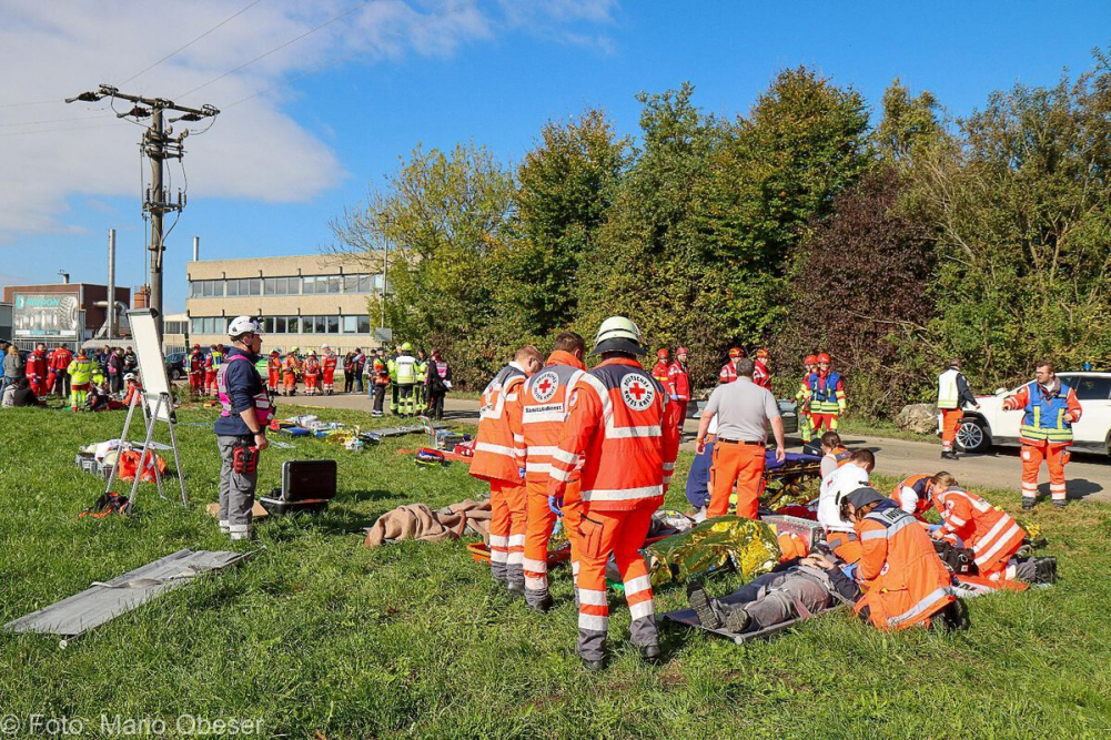 Große Katastrophenschutz-Übung bei Firma Rigdon in Günzburg