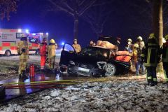 Unfall B16 Heubelsburg Ichenhausen 02042022 12