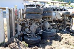 Muldenkipper kippt Gundremmingen 04082022 10