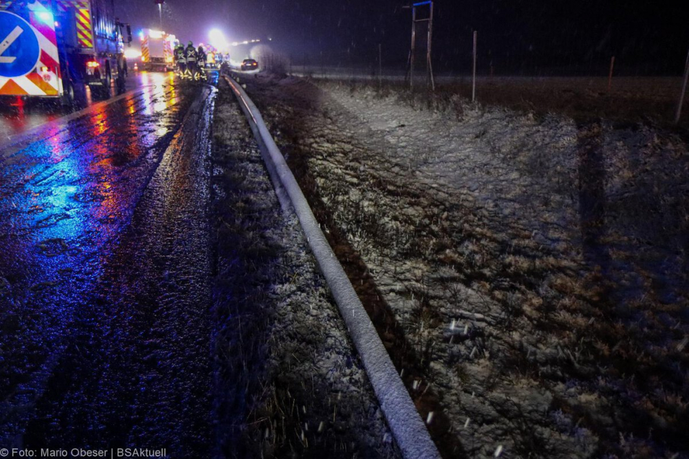m Donnerstagabend, den 02.01.2025, ereignete sich gegen 19:40 Uhr auf der A8 zwischen den Anschlussstellen Günzburg und Burgau ein Verkehrsunfall unter winterlichen Bedingungen.
