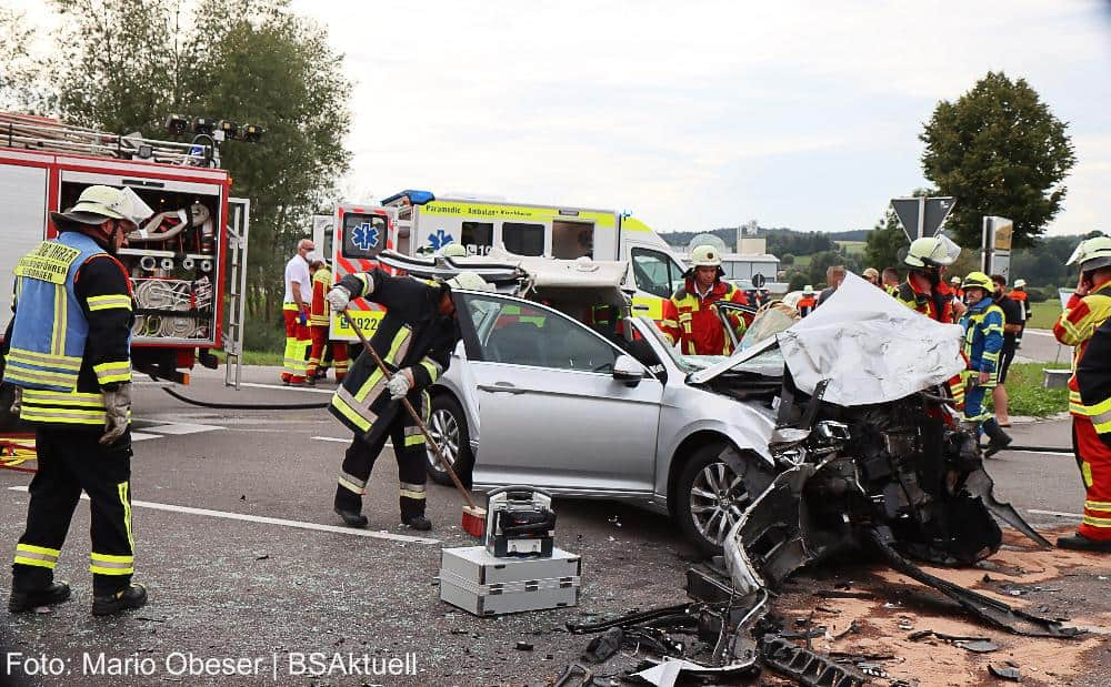 Unfall Ziemetshausen B300 06092022v