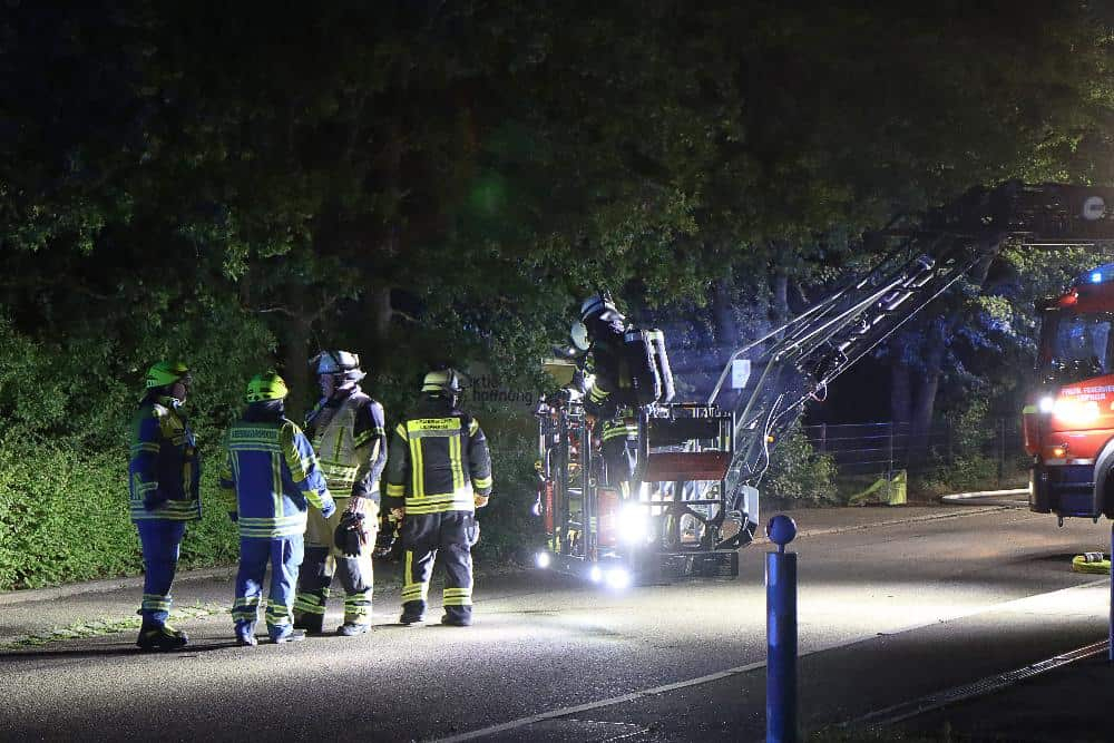 In Günzburg war es in den frühen Samstagmorgenstunden zu einem Brand gekommen, bei dem ein Kindergarten stark beschädigt wurde.
