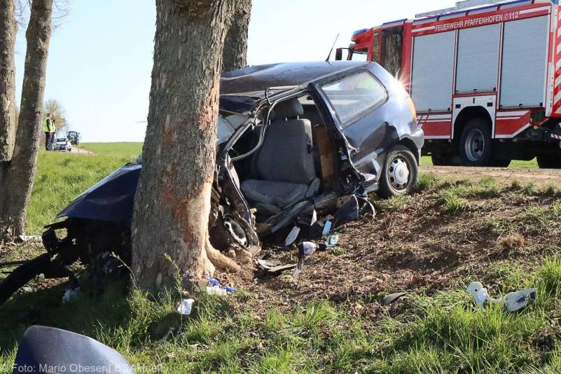 Unfall Pfaffenhofen Raunertshofen 26042021 11