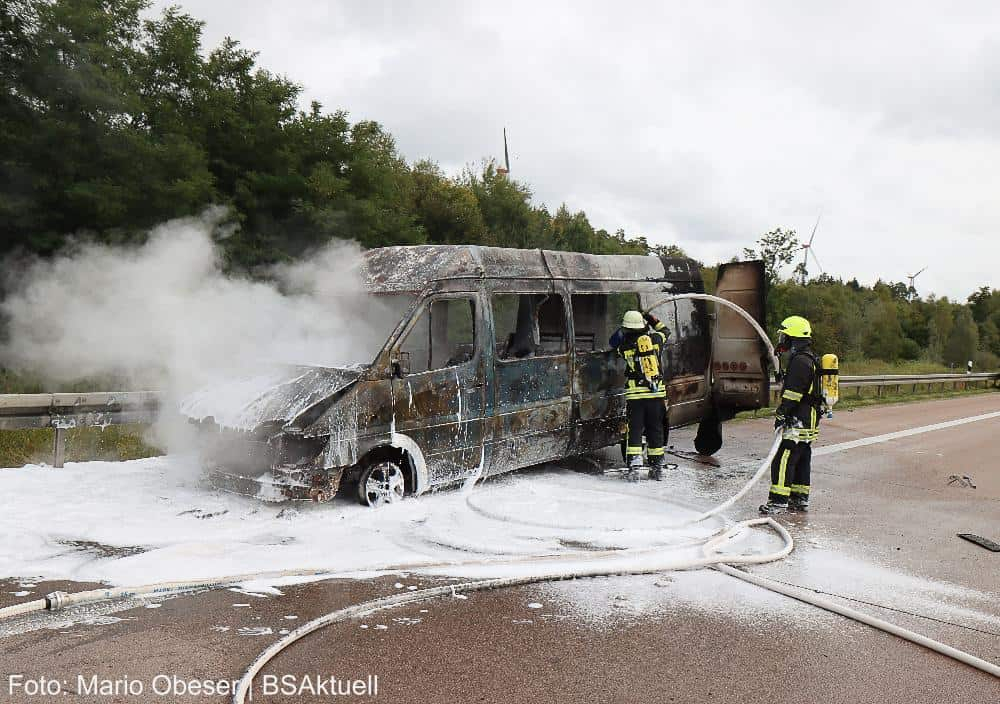 Fahrzeugbrand A8 Zusmarshausen Burgau 29092022