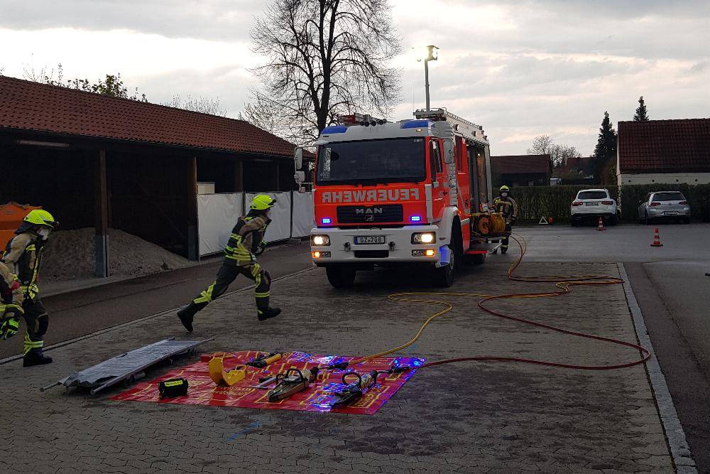 Leistungspruefung Feuerwehr Guenzburg