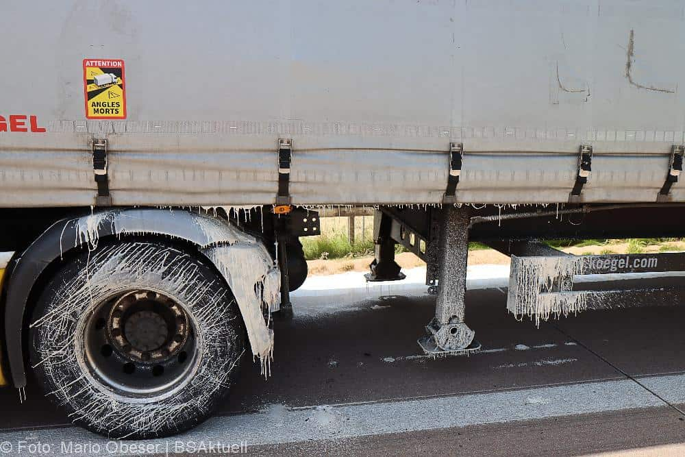 A8 Vinylkleber Sattelzug Günzburg Burgau 18062022
