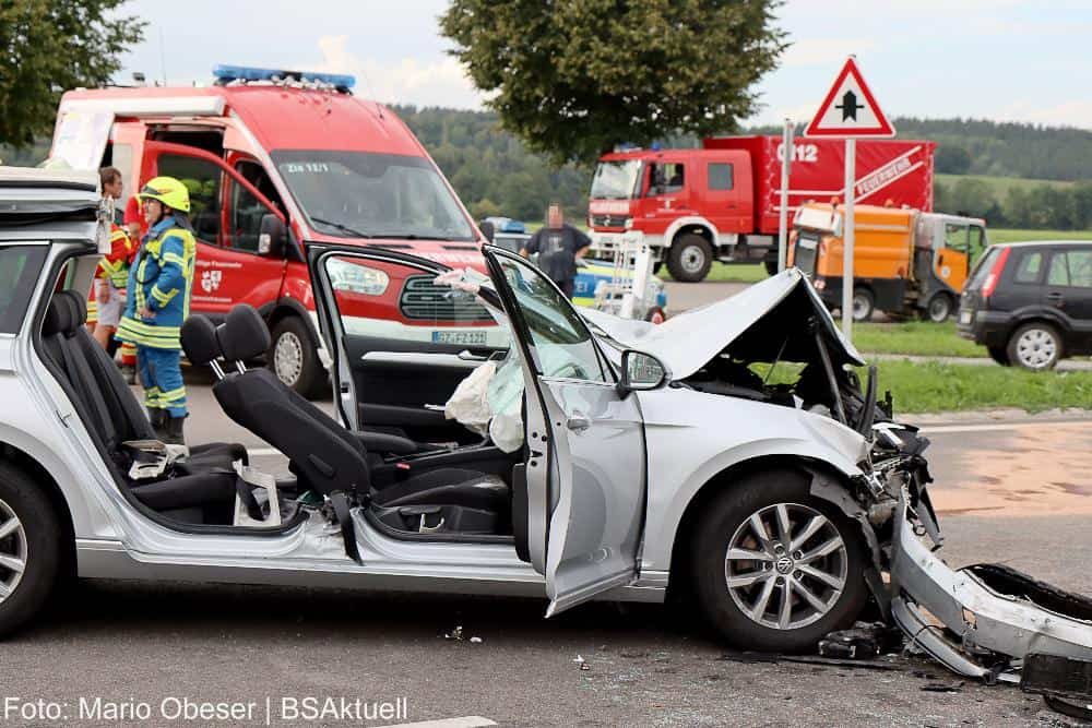 Unfall Ziemetshausen B300 06092022