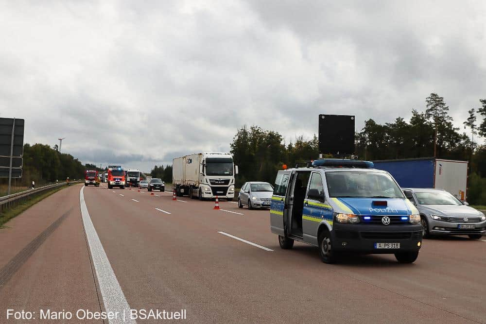 Fahrzeugbrand A8 Zusmarshausen Burgau 29092022