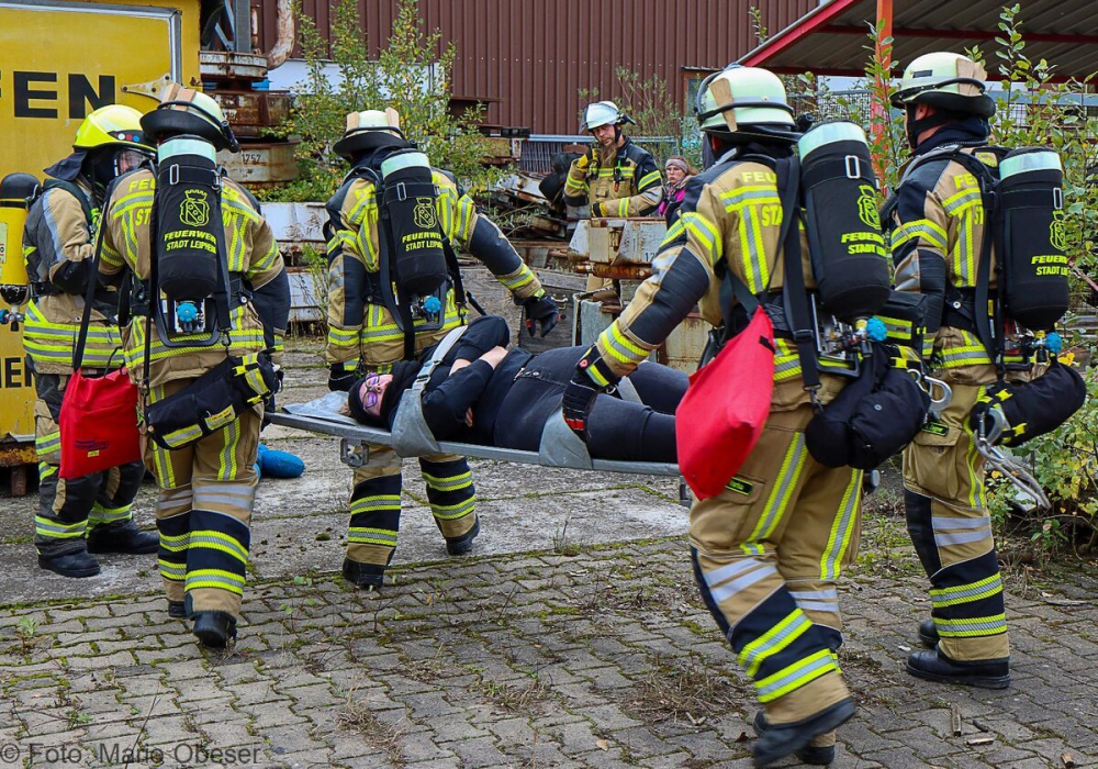 Große Katastrophenschutz-Übung bei Firma Rigdon in Günzburg