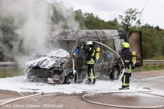 Fahrzeugbrand A8 Zusmarshausen Burgau 29092022 3