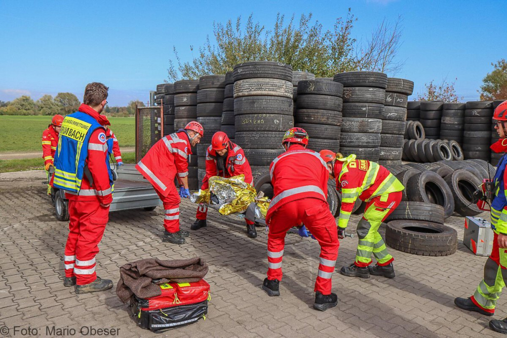 Große Katastrophenschutz-Übung bei Firma Rigdon in Günzburg