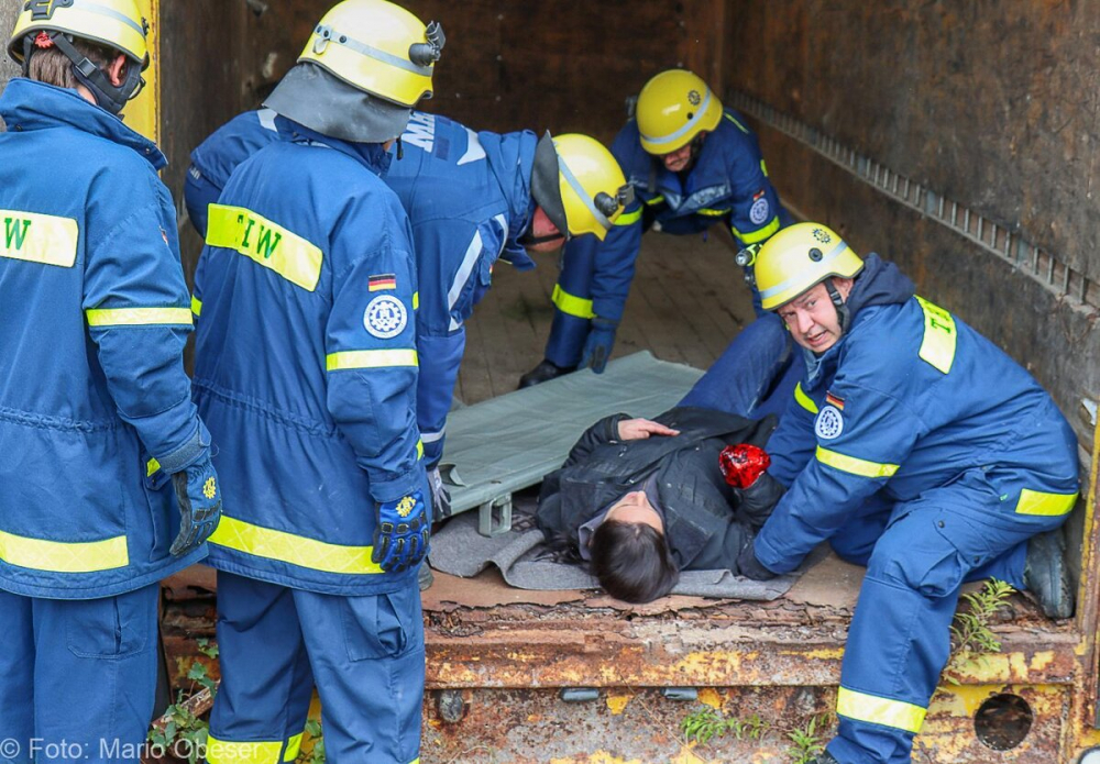 Große Katastrophenschutz-Übung bei Firma Rigdon in Günzburg