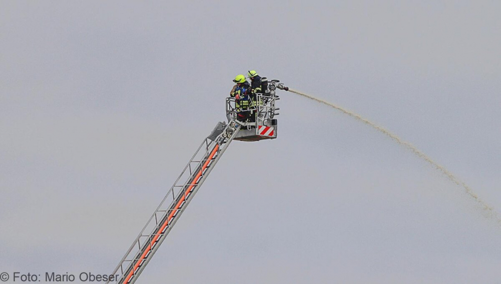 Große Katastrophenschutz-Übung bei Firma Rigdon in Günzburg