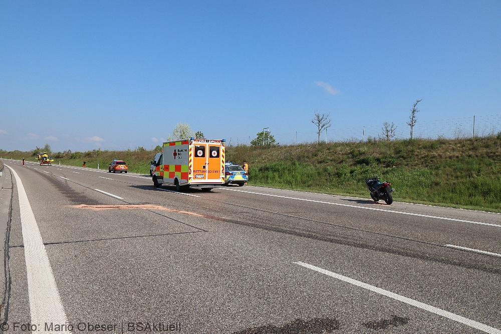 Unfall A8 Motorrad Transporter 09052022