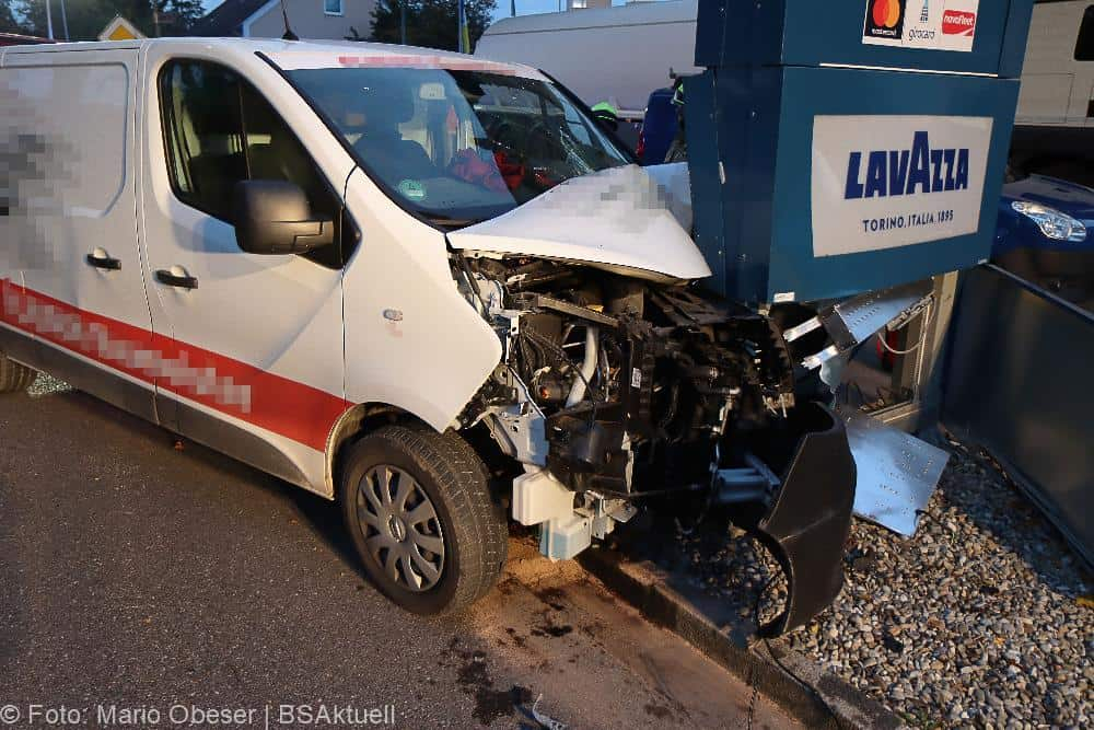Unfall Ichenhausen Tankstelle 