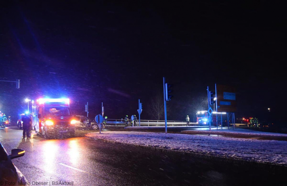 Am Freitag, den 22. November 2024, mussten Polizei und Rettungsdienste im Landkreis Günzburg zu mehreren Verkehrsunfällen ausrücken. Insgesamt fünf Vorfälle beschäftigten die Verkehrspolizei und die Polizeiinspektion Günzburg.